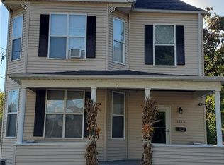 1216 W 9th St, Alton, IL 62002