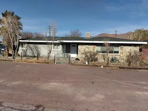 38766 E Williams St — Photo 1