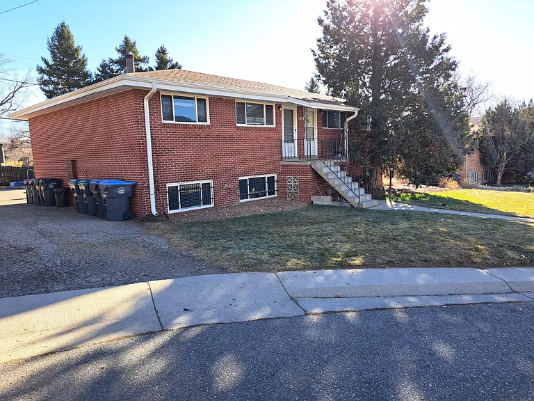 1614 Violet St #4 — Photo 2
