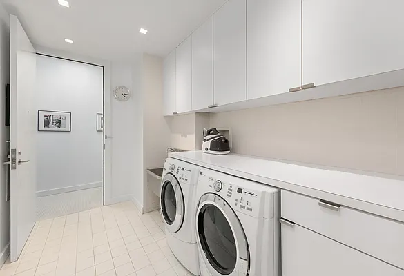 Sold by Douglas Elliman | media 16