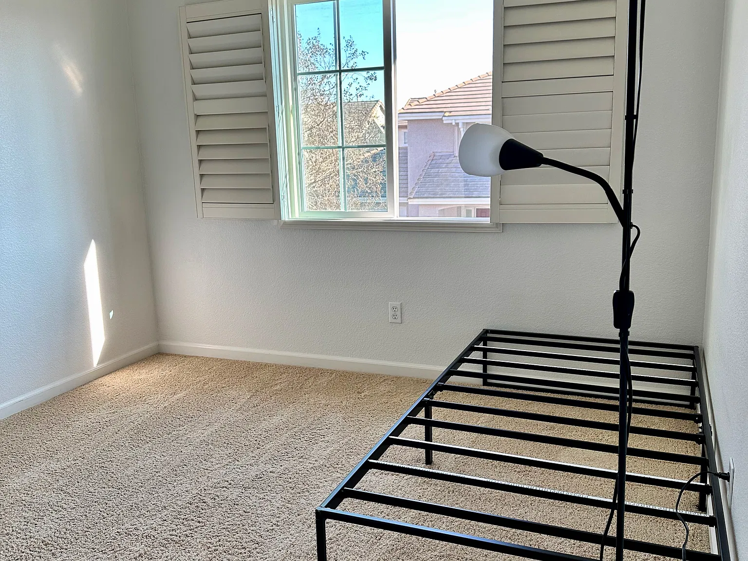 Anjou Cir, Sacramento — Photo 3