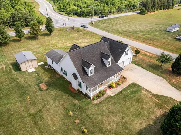 167 Columbia Dr, Linwood, NC 27299