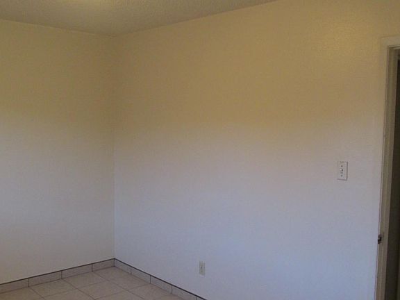 3rd image of 1410 Alamo St APT 5