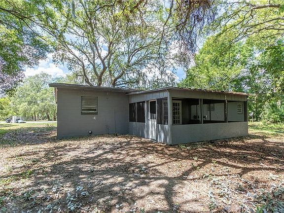 5th image of 2261 Camellia Dr