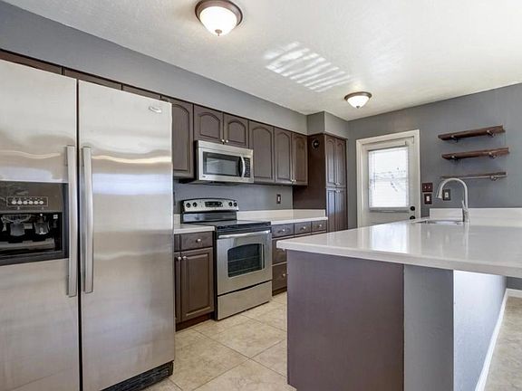 4th image of 3312 S Ventura Dr