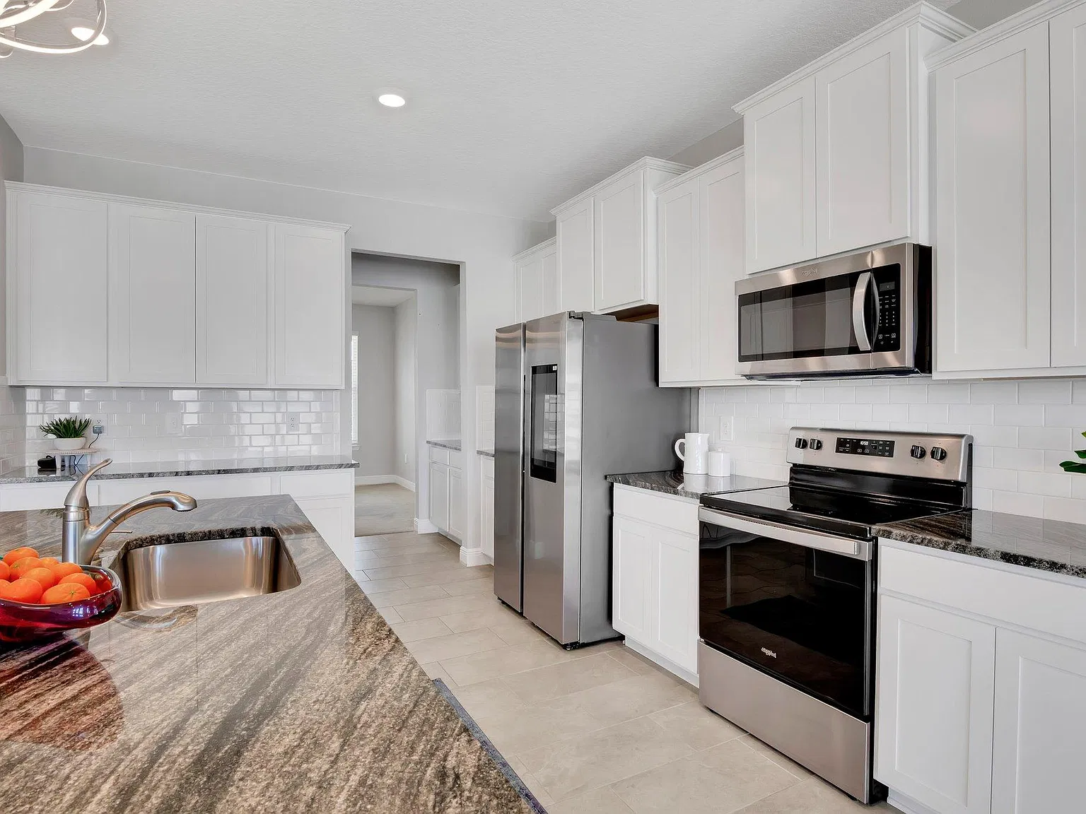 5 bed, 2966 sqft, $4,500 — Photo 4