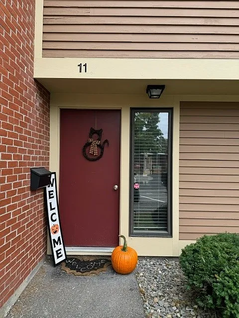 11 Fellows Pl #72