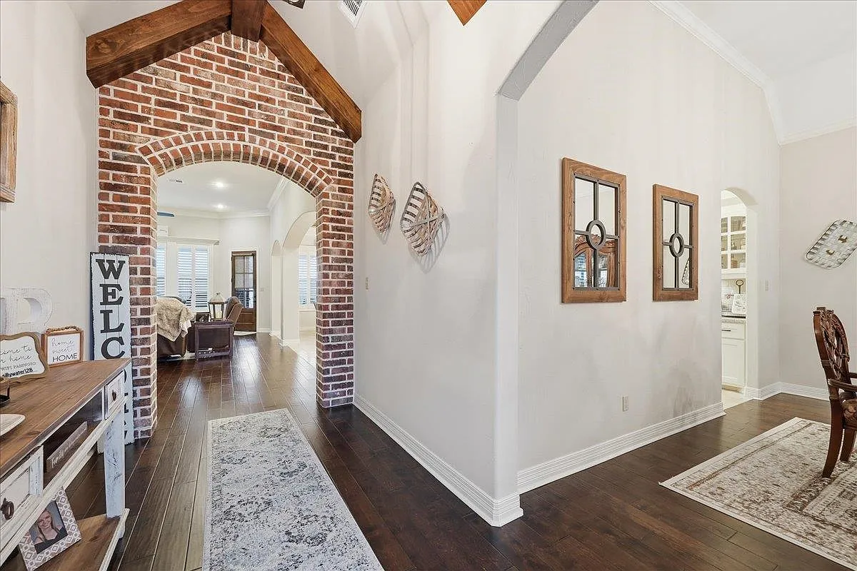 302 Spring Brook Court - 1 — Photo 4