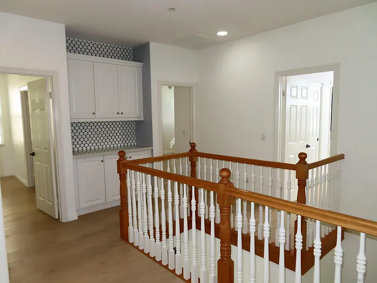 16073 Falcon Crest Dr — Photo 32