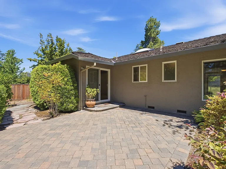 13565 Wendy Ln — Photo 35