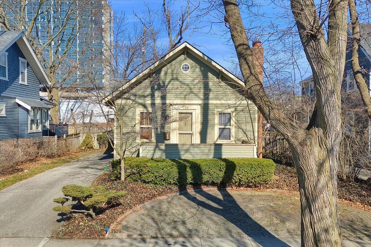 751 Ann St photo 1
