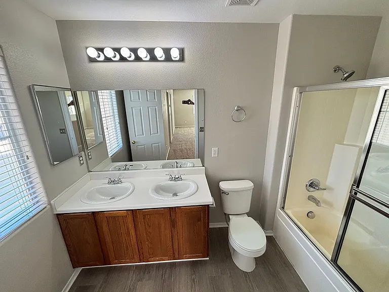 10413 Orange Port Ct — Photo 33