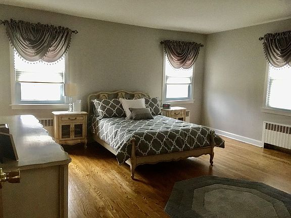 5th image of 94 Fairview Ave