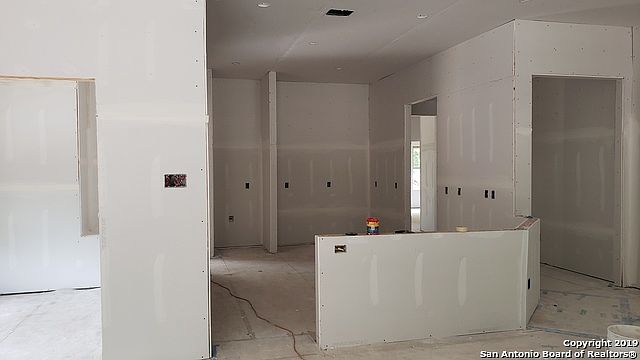 2nd image of 6132 Spring Branch Rd