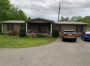 129 Barnett Ct, Martin, KY 41649