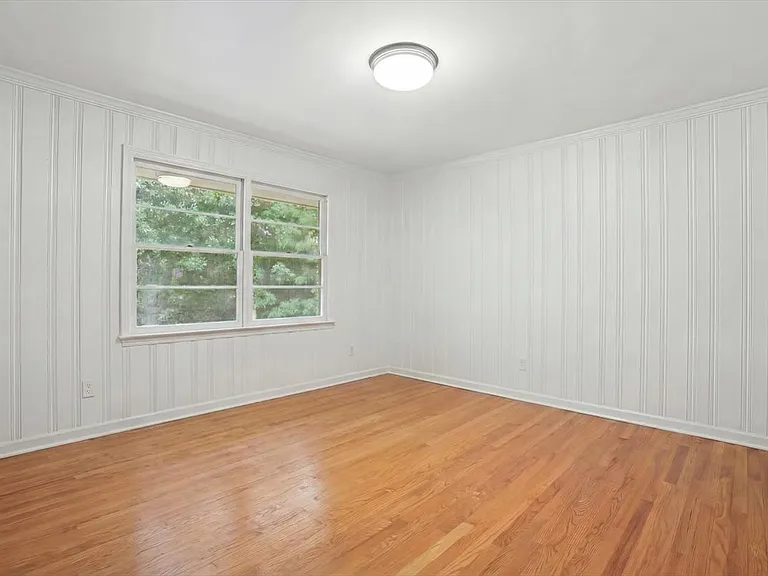 Bedroom Main level