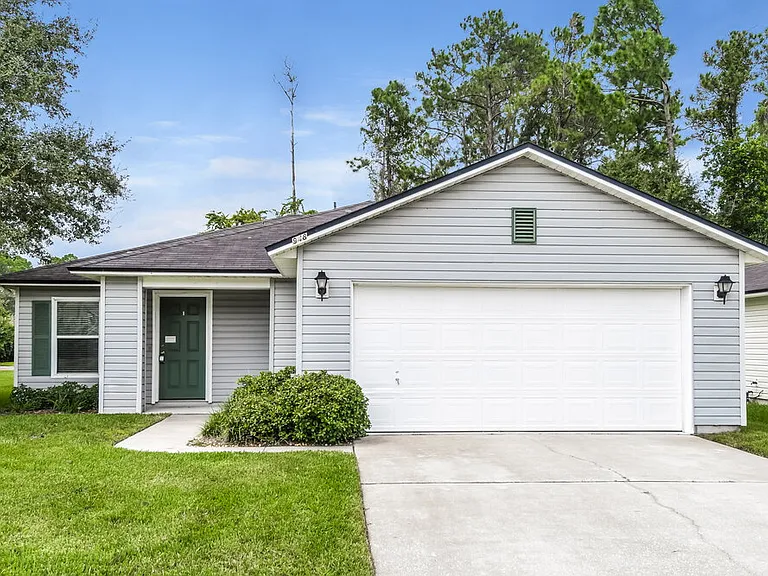 948 Collinswood Dr — Photo 1