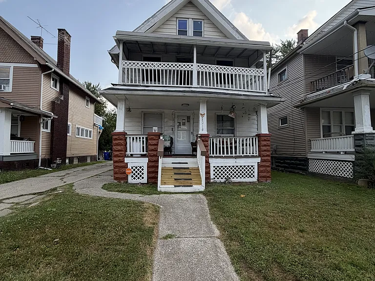 4218 Denison Ave — Photo 1