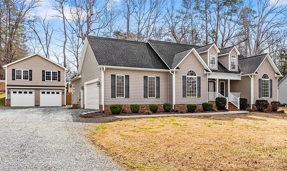 1st image of 4528 Springbrook Dr