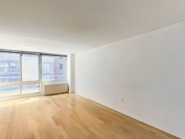 240 East 86th Street 011F image 3 of 13