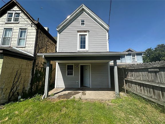 2nd image of 910 9th Ave