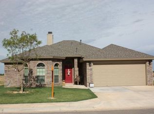 1501 Yorkshire Ave, Wolfforth, TX 79382