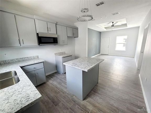 5th image of 2804 Rosemary Dr #3