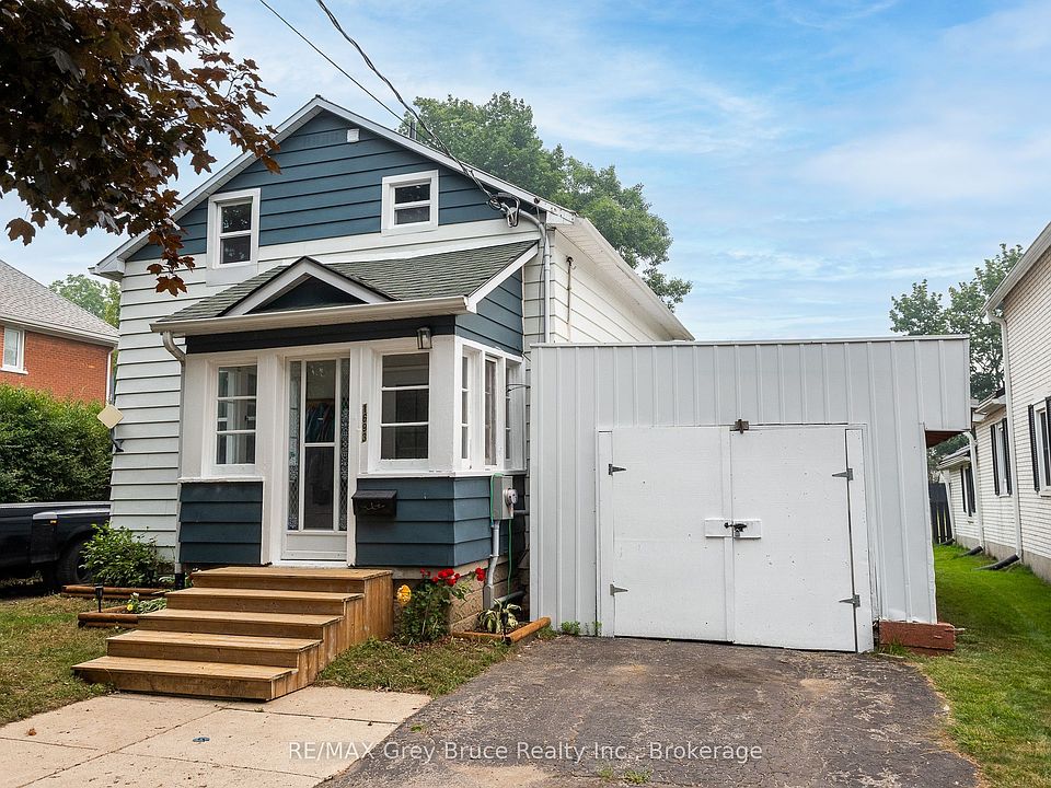 1st image of 1693 8th Ave E