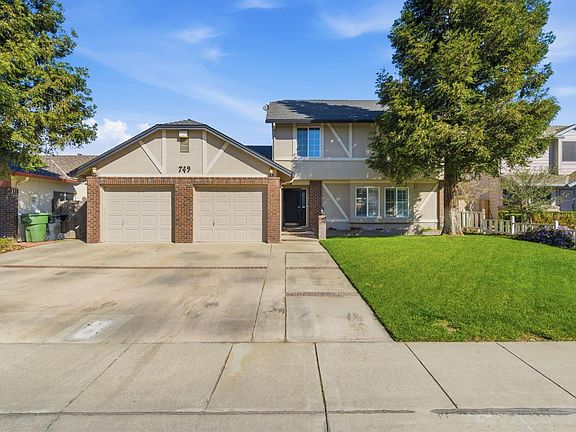 2nd image of 749 Nancy Dr