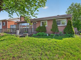 1317 Avenue Q, Ottawa, ON K1G 0B7