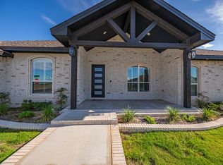 2801 Fairfield Ln, Midland, TX 79705