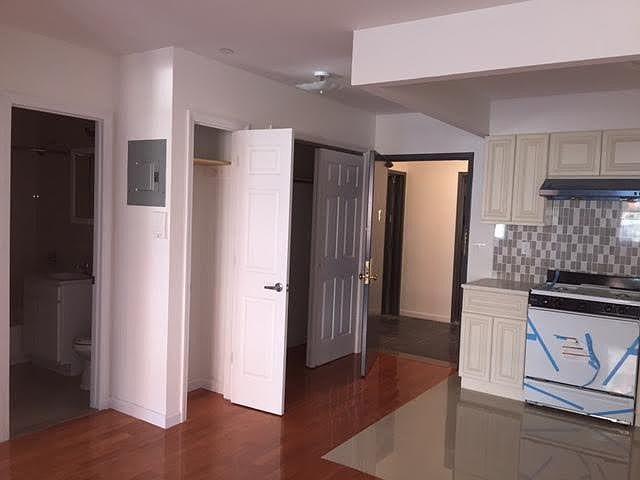 2nd image of 11244 38th Ave #3R