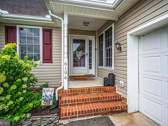 3rd image of 6196 Derby Way