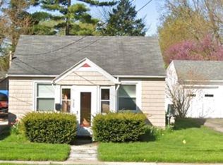 716 Pine St, Perrysburg, OH