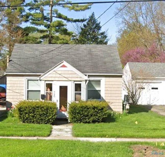716 Pine St photo 1