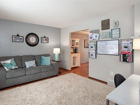 2nd image of 739 Southbridge Blvd