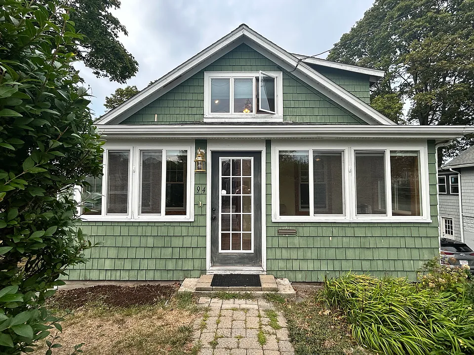 94 Summit St