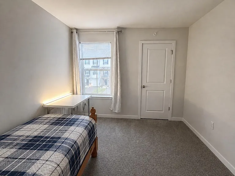 4913 Brookside Ct — Photo 27