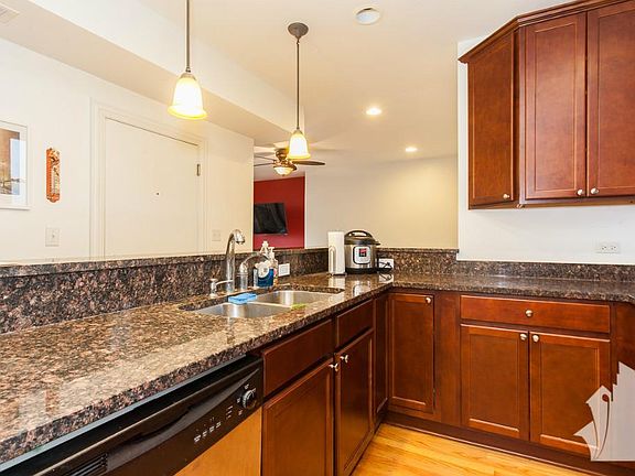 5th image of 4837 N Ashland Ave #3A1