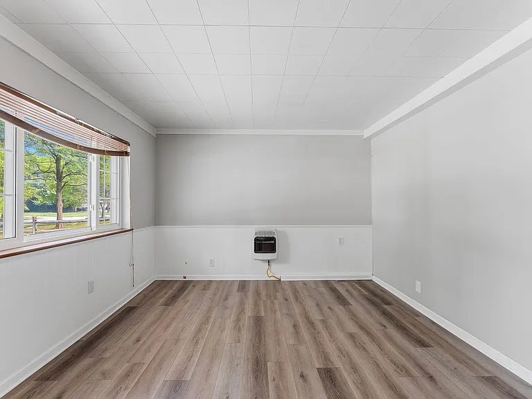 7365 Chennault Dr — Photo 11