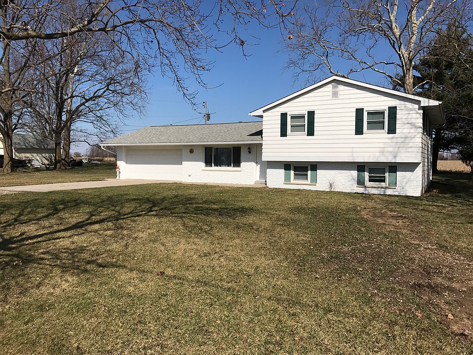 country but close to city 