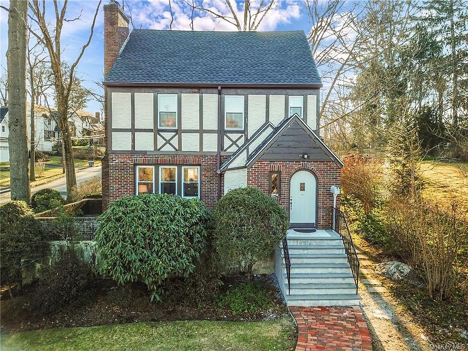 8 Norma Place, Scarsdale, NY 10583 Zillow