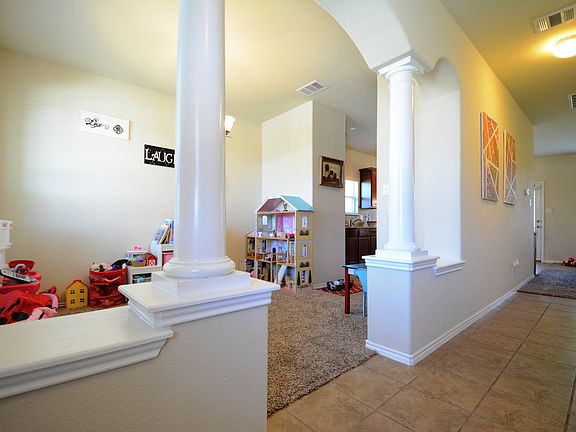 4th image of 707 Curtis Dr