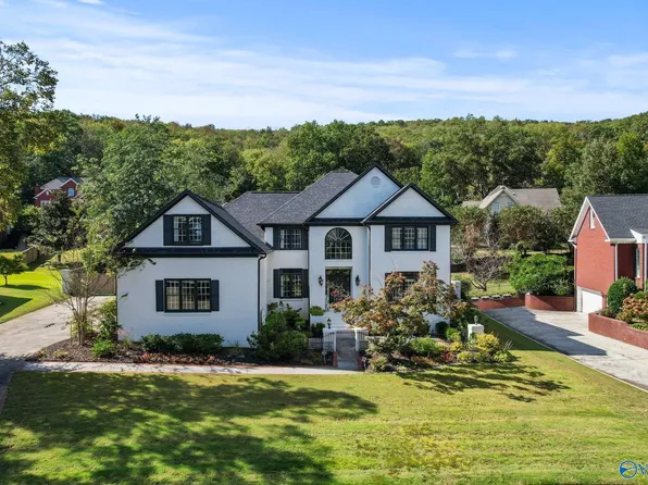 2907 Madrey Ln SE, Owens Cross Roads, AL 35763