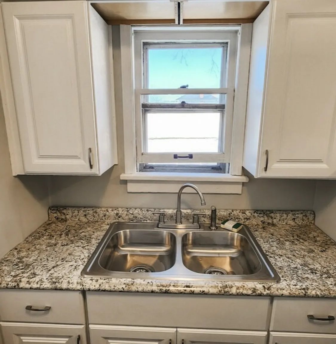 Studio, 575 sqft, $800 — Photo 2