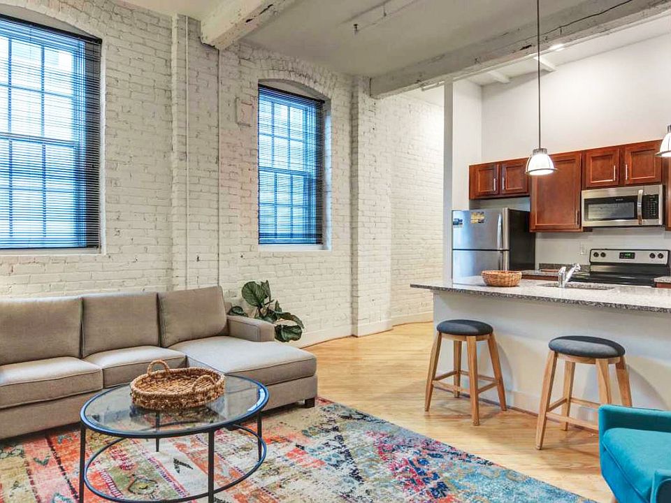 1st image of 204 W 22nd St APT 111
