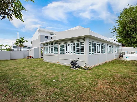 4th image of URB VILLAS DE SAN IGNACIO CALLE SAN EDMUNDO #14