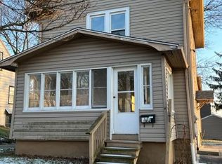 800 Saxon Ave, Akron, OH 44314