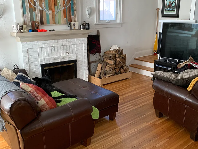 4009 Gladstone St — Photo 2