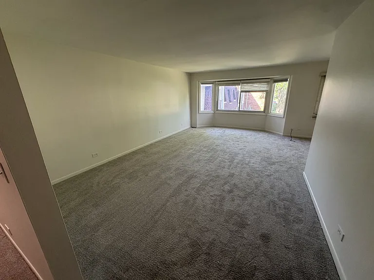 3030 Roberts Dr #5 — Photo 1